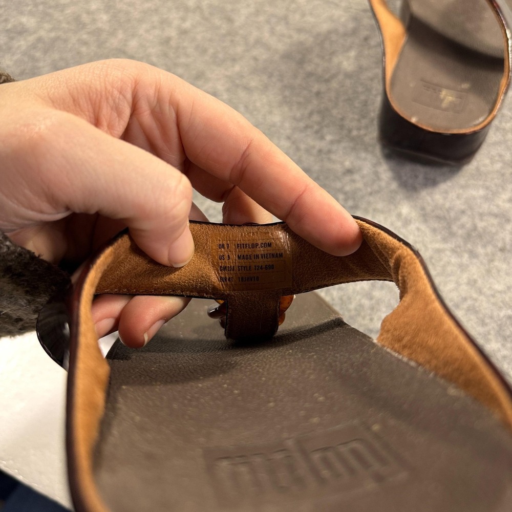 FitFlop Sandals Shoes Womens Size 9 Brown Thong Wedge Comfort Chain Slip On - Picture 10 of 10